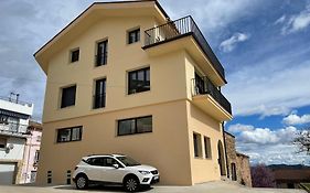 Apartamentos Montejurra